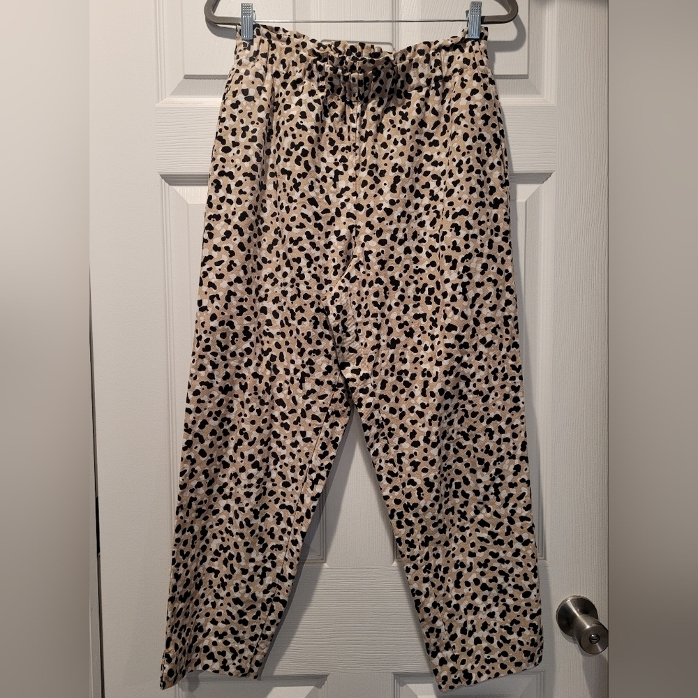 Ann Taylor •Size Medium• Leopard Tan Print High Waisted Pull On Pants w/ pockets - Picture 2 of 12